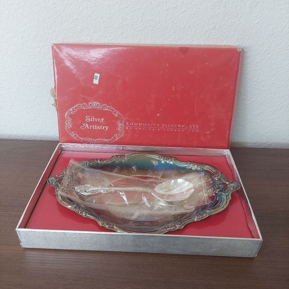 Vintage Silver Artistry Community Silverplate Oneida Silver Smith Plate & Spoon